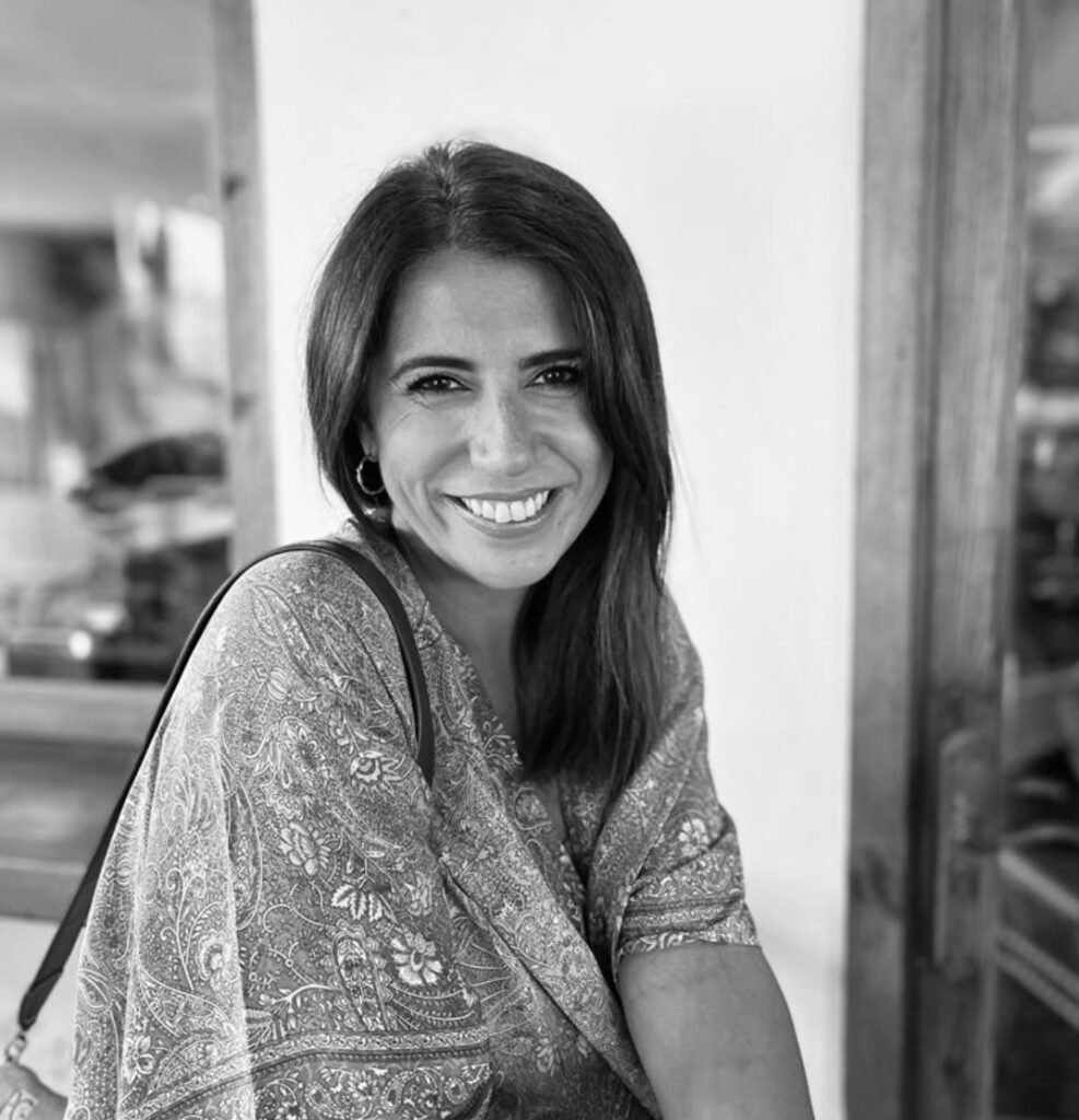 “Almu Ortiz, psicóloga general sanitaria en Torrelavega y online”